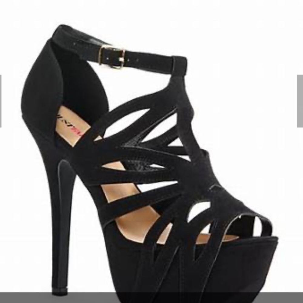 JustFab Platform Heels in Black Faux Suede, Like New!
